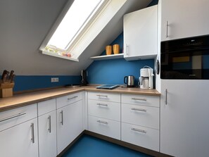 Fridge, microwave, oven, stovetop - Moin and welcome to the Frische Brise OG! (Dangast)