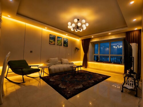 PS5/OLED TV/Exbition Center/EV charging parking place/dishwasher/hot tub/washer