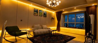 PS5/OLED TV/Exbition Center/EV charging parking place/dishwasher/hot tub/washer