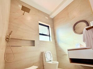 Bathroom - 19 On Bay Noakes (Harare)