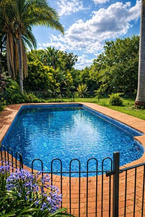 Pool - 19 On Bay Noakes (Harare)