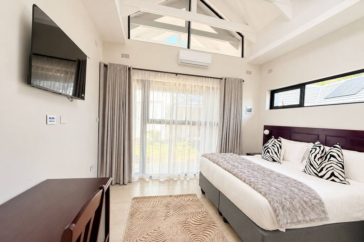 In-room safe, desk, blackout curtains, soundproofing