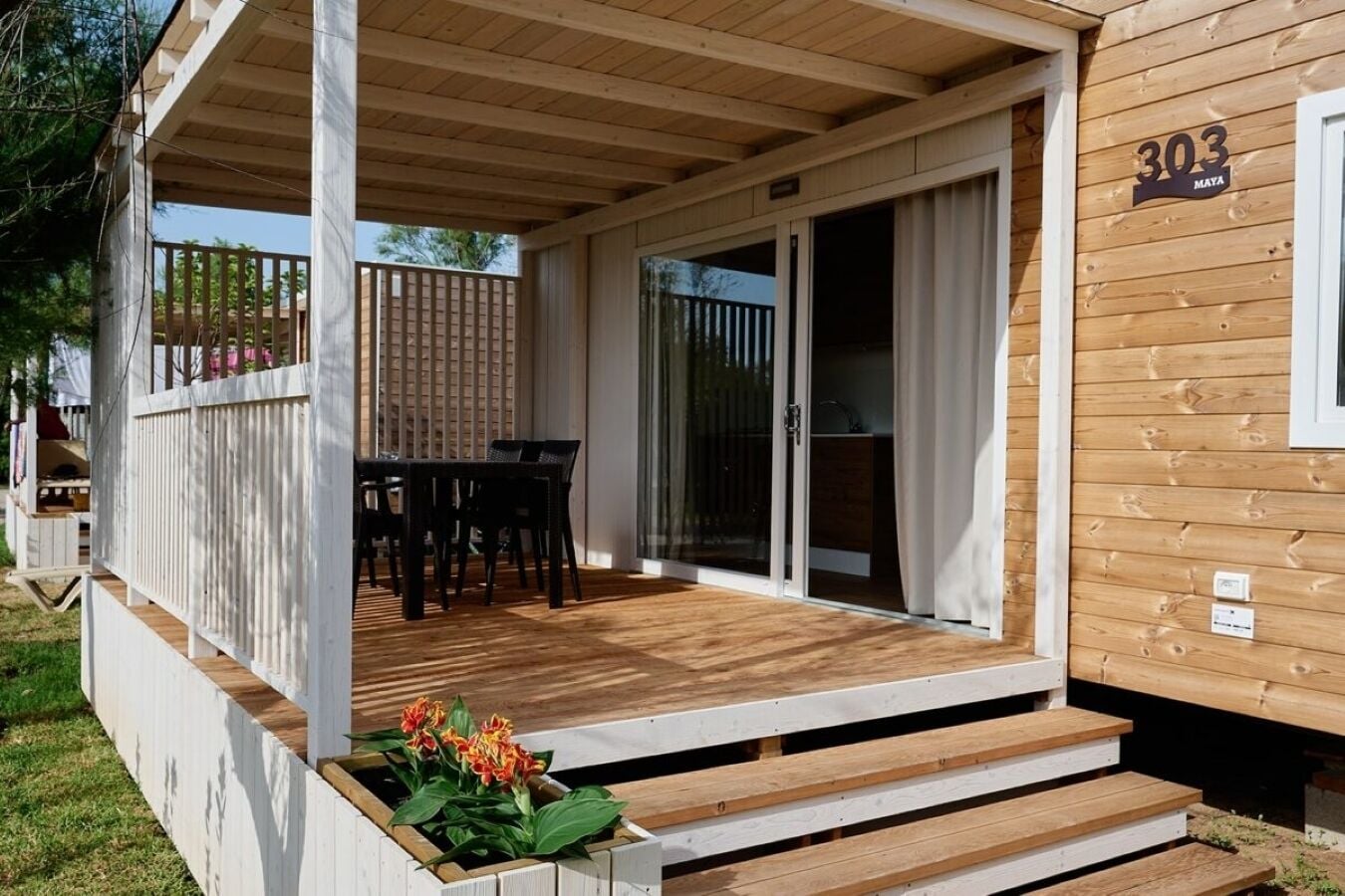 Comfort Mobile Home | Outdoor dining