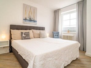 2 bedrooms - Syltliebe - Modern and central app. for 4 persons with balcony, car (Sylt)