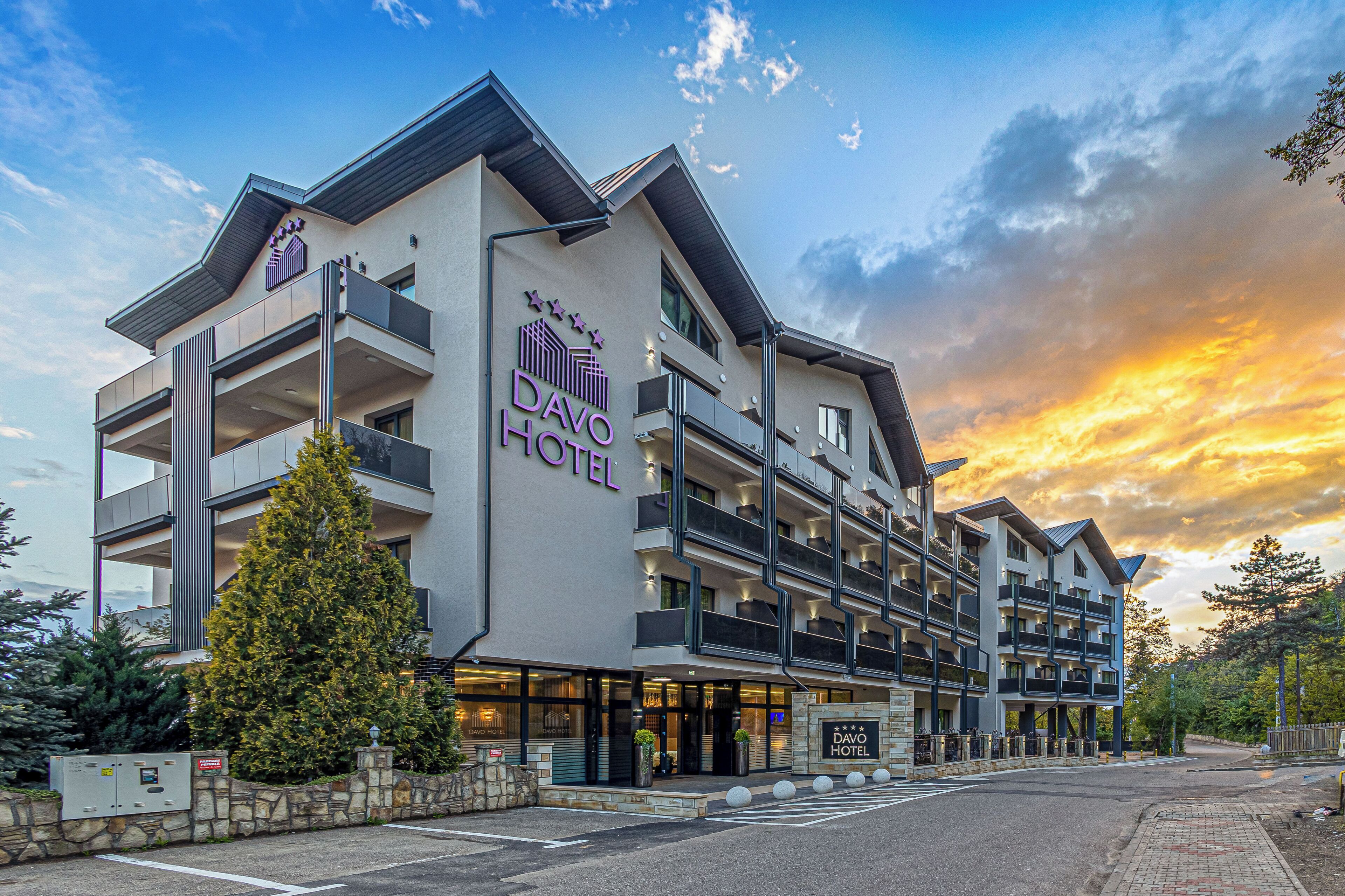 المنشأة من الخارج