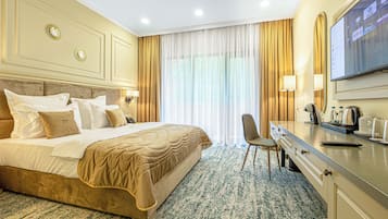 Deluxe dubbelrum - balkong - utsikt mot bergen