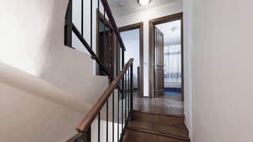 Apartamento Confort, 4 habitaciones, vistas a la colina, frente a la playa