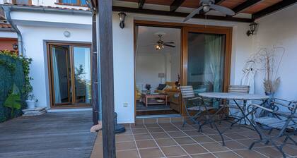 Spacious 4BR Townhouse - Rooftop Terrace