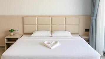 Deluxe Double Room, Balcony, Garden View | Desk, free WiFi