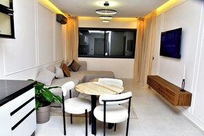 المنشأة من ال داخل