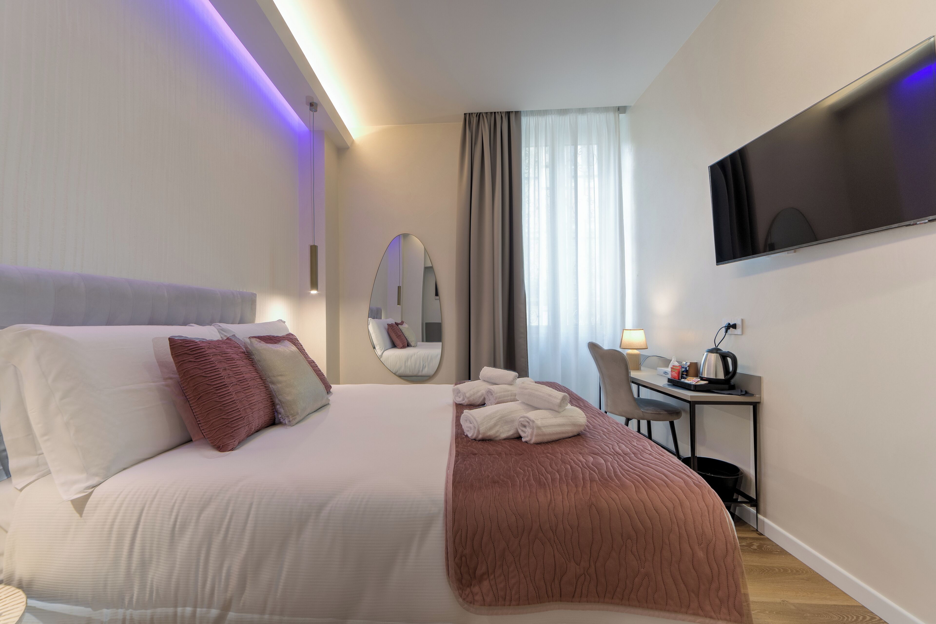 Standard-Doppelzimmer, eigenes Bad, Blick auf den Innenhof