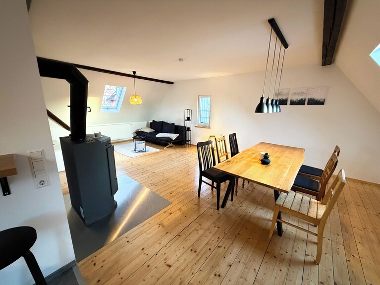 Ruhige Lichtdurchflutete Dachwohnung Im Schwarzwald Mit Balkon - Alpirsbach