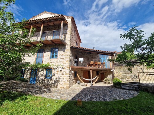 Holiday Home “Villa Lavaudieu” with Private Pool, Terrace, and Wi-Fi