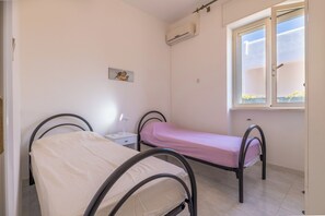 3 habitaciones, wifi gratis y ropa de cama 