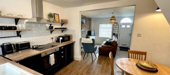 Beautiful Nantwich Home | Heart of Town | Close to Train Station