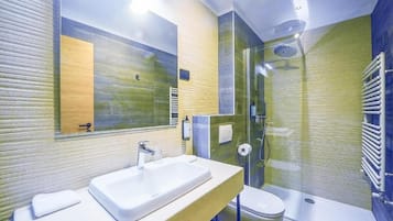 Quarto casal luxo, vista para o pátio | Banheiro