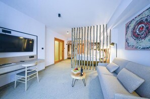 Kamar Double Deluks, pemandangan halaman | Area keluarga