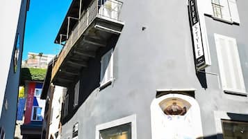 Apartment, 2 Bedrooms, City View | Bahagian luar
