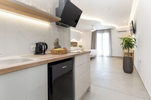 Executive Studio Suite, Sea View