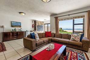 Living area - Ocean Dream Beach Cottage (Langstrand)