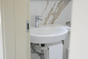 Bathroom - Viscuso House Al Pozzo No. 3 (Aci Castello)