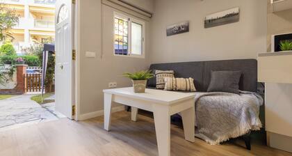 Private Garden 40 m² and ALL NEW at 100 m Beach