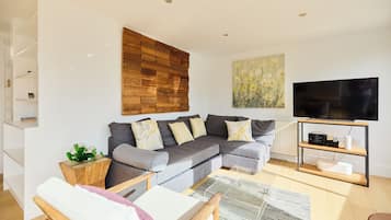 Apartment, Balkon | Wohnbereich