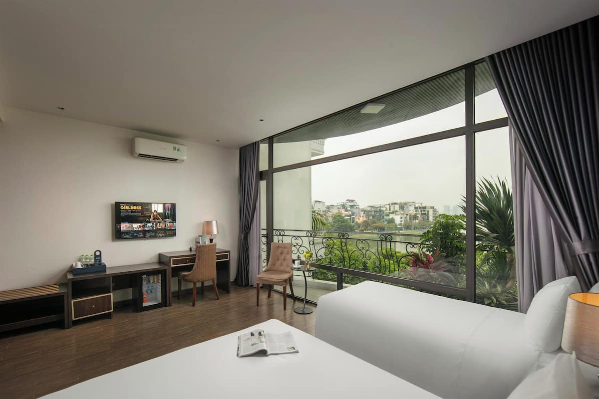 ห้องคลาสสิกดับเบิลหรือทวิน, วิวทะเลสาบ