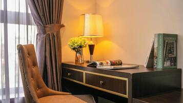 Classic Double or Twin Room, Lake View