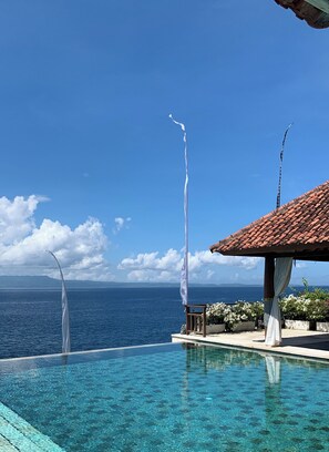 Pool - Luxury 3BR Villa with Private Infinity Pool with 180° Ocean Views in Manggis (Karangasem)