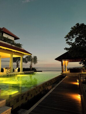 Pool - Luxury 3BR Villa with Private Infinity Pool with 180° Ocean Views in Manggis (Karangasem)