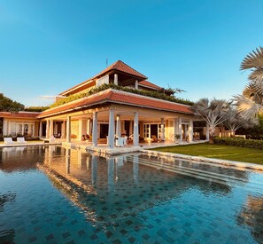 Pool - Luxury 3BR Villa with Private Infinity Pool with 180° Ocean Views in Manggis (Karangasem)