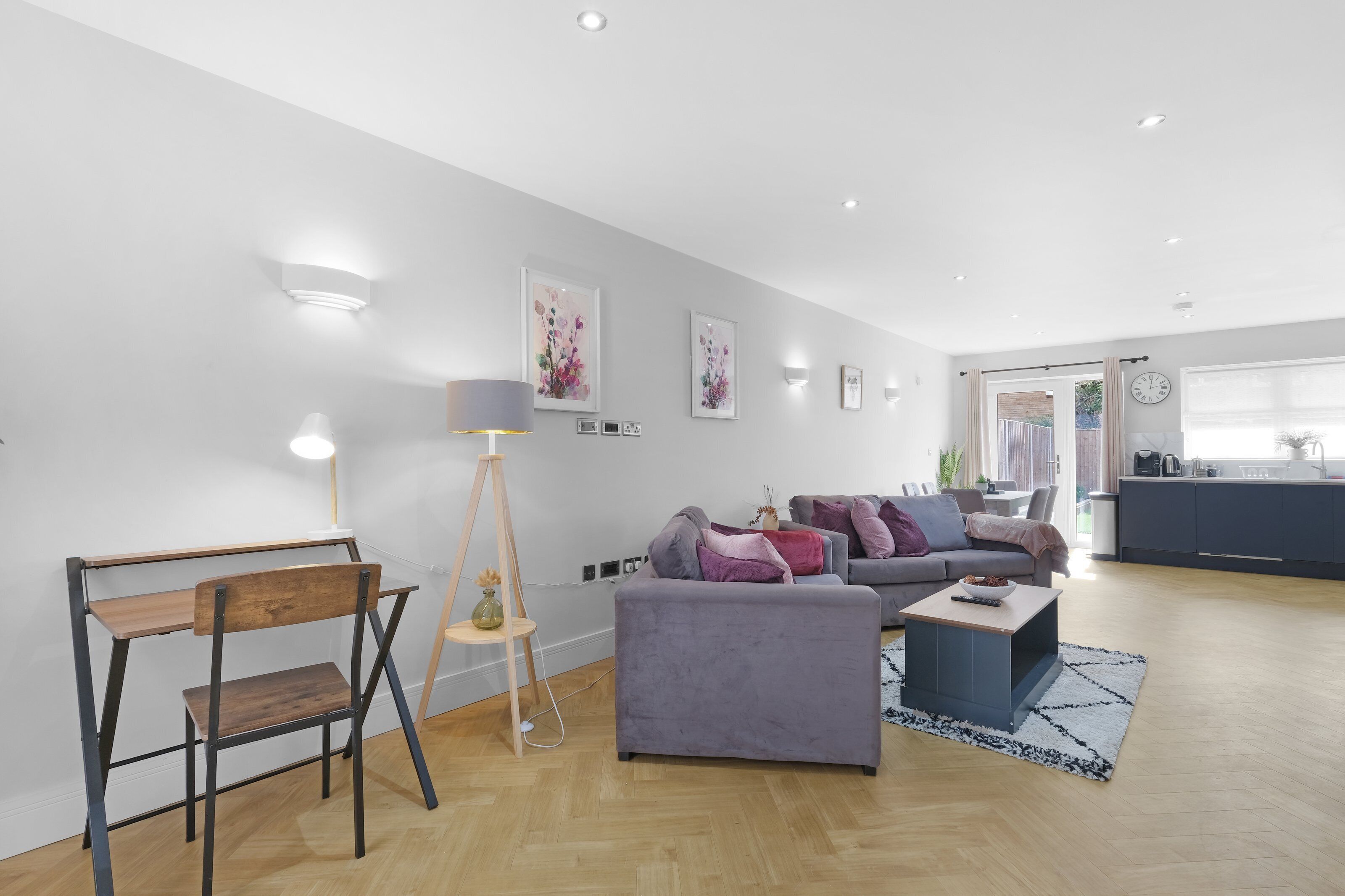 Standard Room | Living area