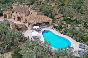 Exterior - Holiday Home "Alordes" with Mountain View, Pool, Garden & Wi-Fi (Illes Balears)