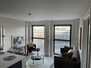 Living area - Luxury & New 1-Bed Flat • 1 min. walk to London Tube • Secure Entry (Barnet)