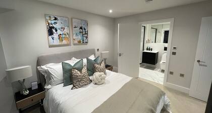 Luxury & New 1-Bed Flat • 1 min. walk to London Tube • Secure Entry