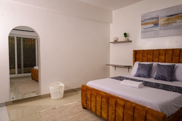 Iron/ironing board, Internet - Palm Terraces 3BR All En-Suite Nyali Apartment with Ocean Views & Rooftop Pool (Mombasa)