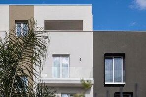 Exterior detail - Brezza Apartments (Sicilia)