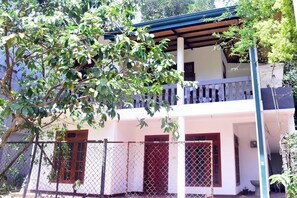 บริเวณภายนอก