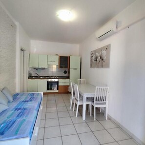 Interior - Accogliente casa vacanze a pochi passi dal centro e pochi minuti dalle spiagge (Villasimius)
