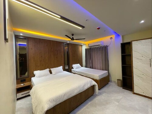 HOTEL RK INTERNATIONAL
