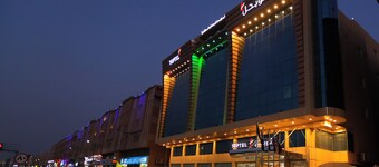 Grand Season Serviced Apartments