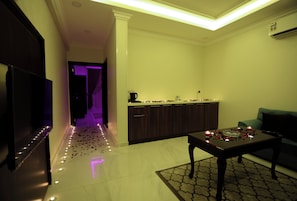 Apartment, 1 Bedroom | Interior