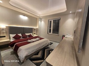 Room - Hotel Divine Vista (Badrinath)