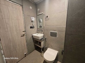 Bathroom - Hotel Divine Vista (Badrinath)