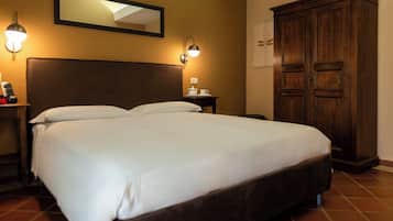 Classic-Doppelzimmer | Zimmersafe, Verdunkelungsvorhänge, kostenloses WLAN