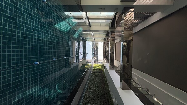 3 indoor pools - 45th The Gramercy Residences (Makati)