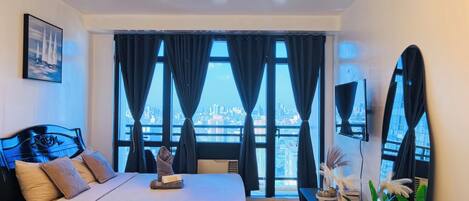 Comfort Condo, City View