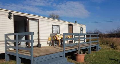 2 Bed-sleeps 4-free Parking-pet Friendly