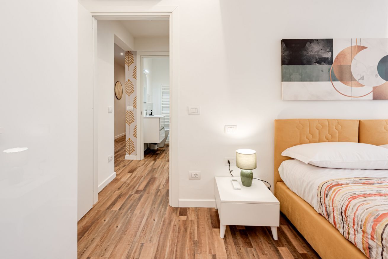 2 bedrooms, iron/ironing board, bed sheets